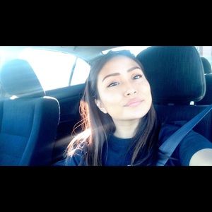 Meet your Posher, Alixus